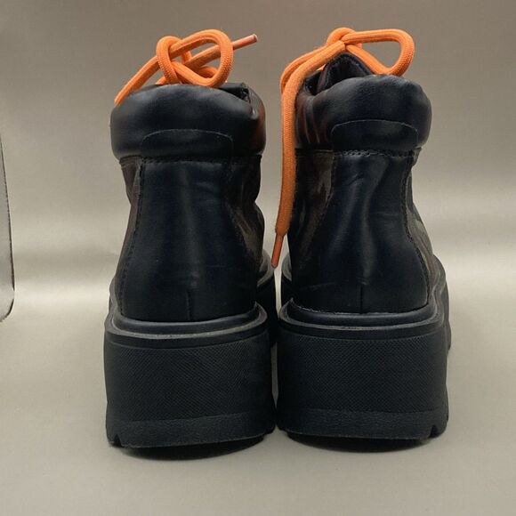 Steve Madden Women's Stomp Combat Camo Boot Streetwear Shoes Size 5.5 - Picture 3 of 10